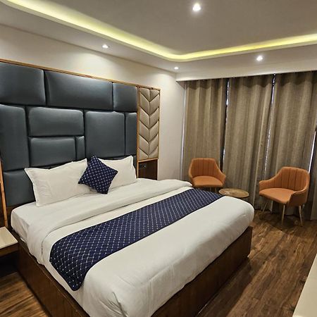 Mountain Zest- Simla Royale Near Mall Road Free Pickup From Railway Station Simla Ngoại thất bức ảnh