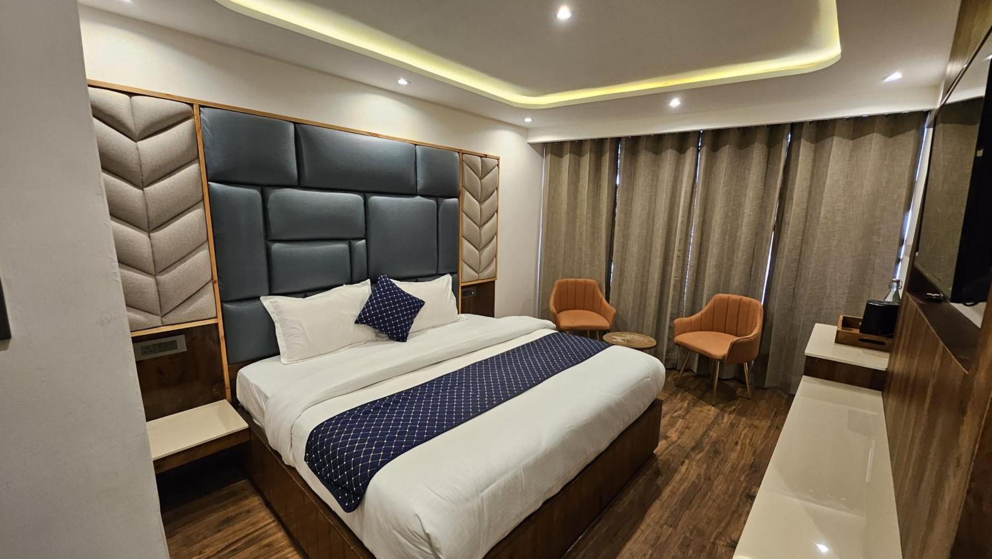 Mountain Zest- Simla Royale Near Mall Road Free Pickup From Railway Station Simla Ngoại thất bức ảnh