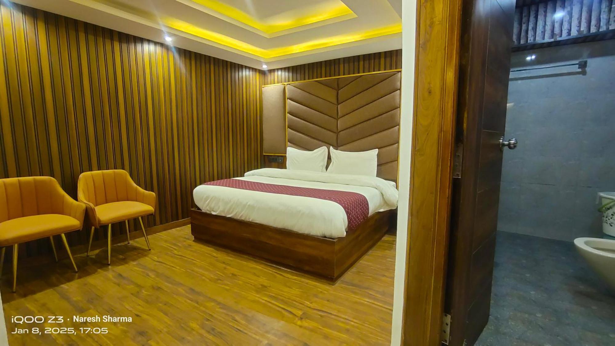 Mountain Zest- Simla Royale Near Mall Road Free Pickup From Railway Station Simla Ngoại thất bức ảnh